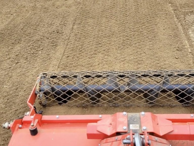 Bruckberg Kronthaler Gammelsdorf Galabau Rasen Rollrasen Gartenbau Umkehrfräse